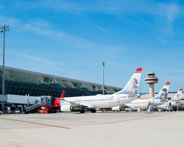 Campo De Vuelo-aeropuerto De Palma De Mallorca-3
