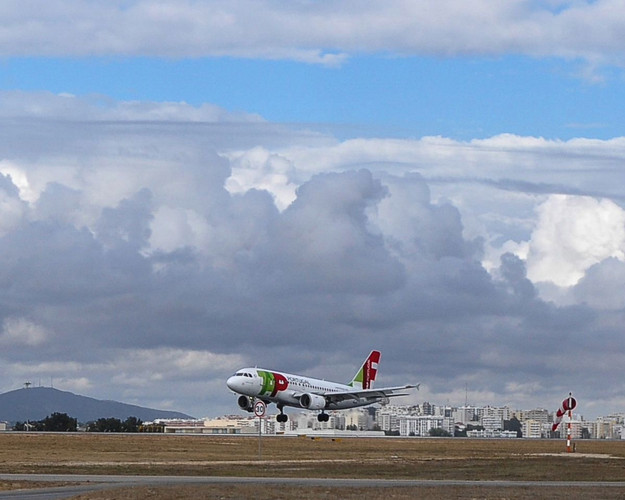 Aco-aeropuerto Faro- Aeroporto Do Faro-5