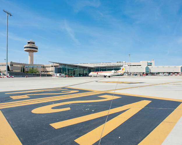Campo De Vuelo-aeropuerto De Palma De Mallorca-2