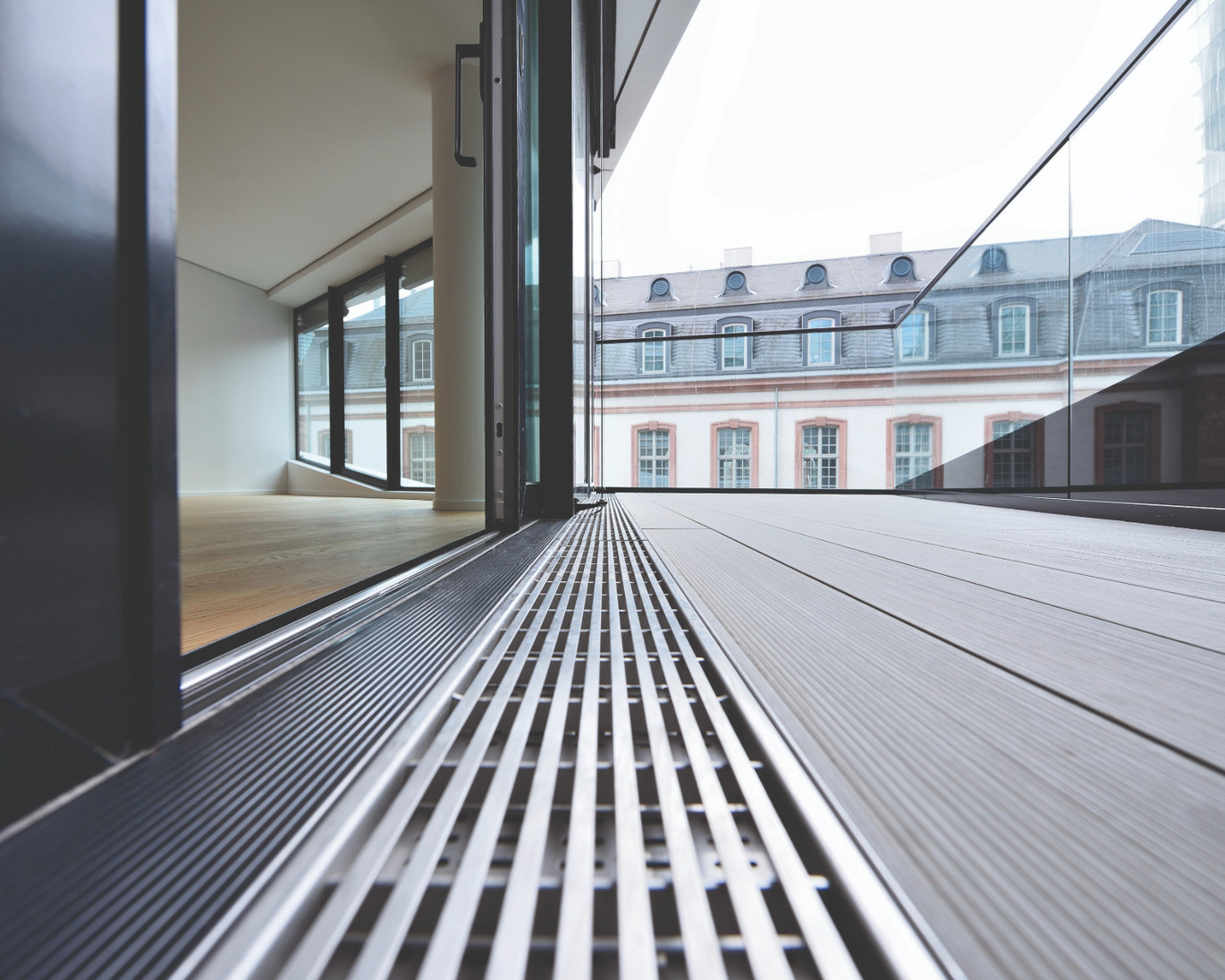 ACO Holzterrassenrinne DSC1719