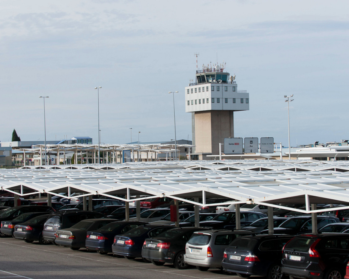 Acceso Transporte Aparcamiento-aeropuerto De Asturias-1 