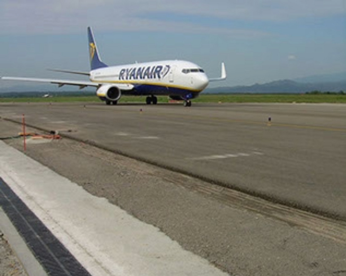Aeropuerto-girona1