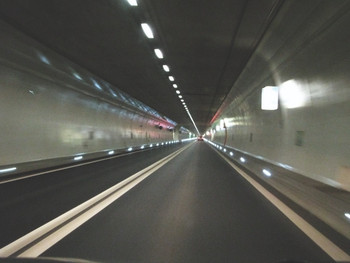 Tunnel Durchfahrt.JPG