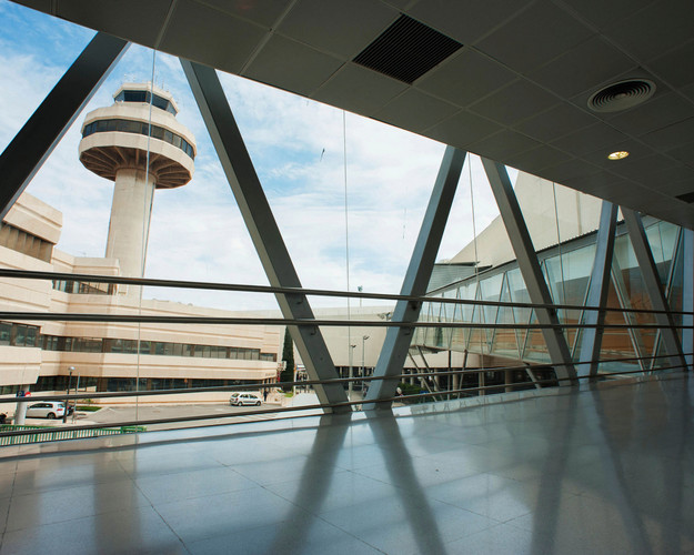 Terminal Exteriores-aeropuerto De Palma De Mallorca-3