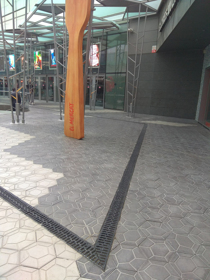 Centro Comercial Glories 02
