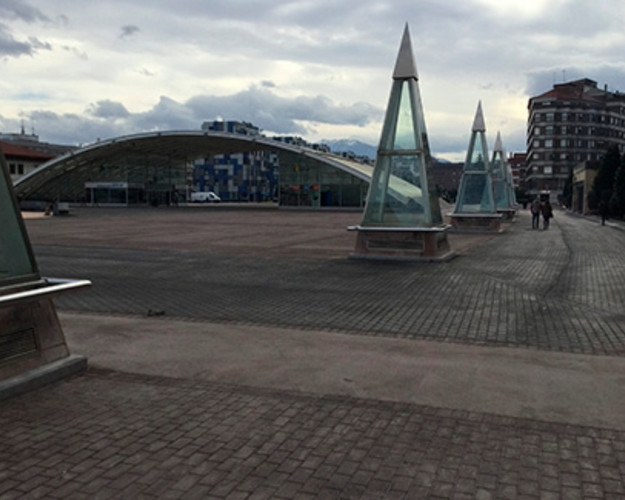 2 - Plaza De Los Ferroviarios Oviedo - 480x325
