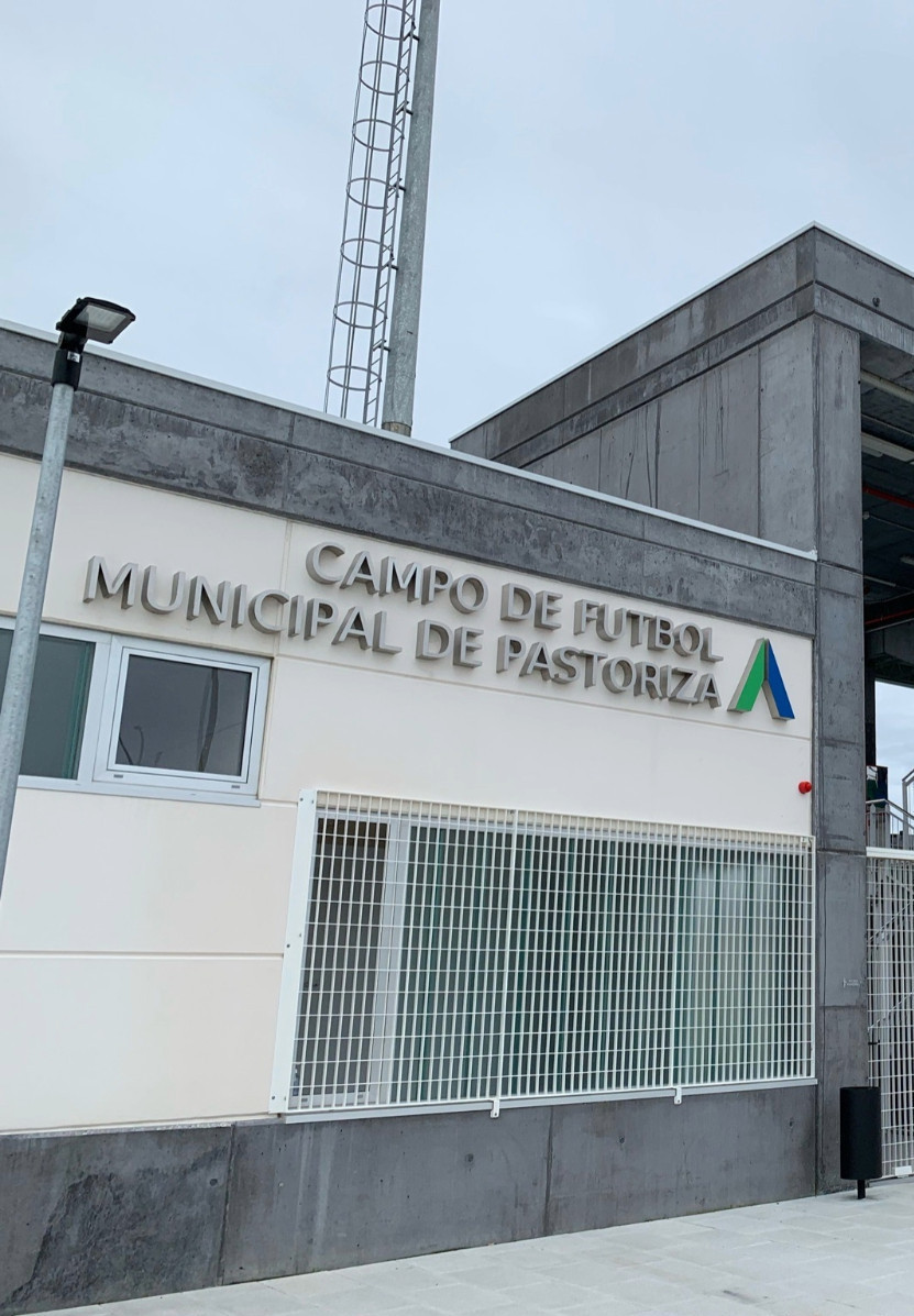 Campo Municipal de Futebol Pastoriza em Arteixo (A Coruña)