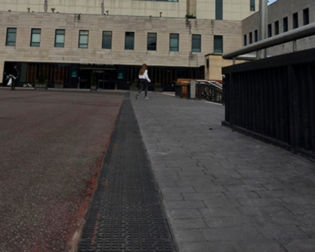 3 - Plaza De Los Ferroviarios Oviedo - 480x325