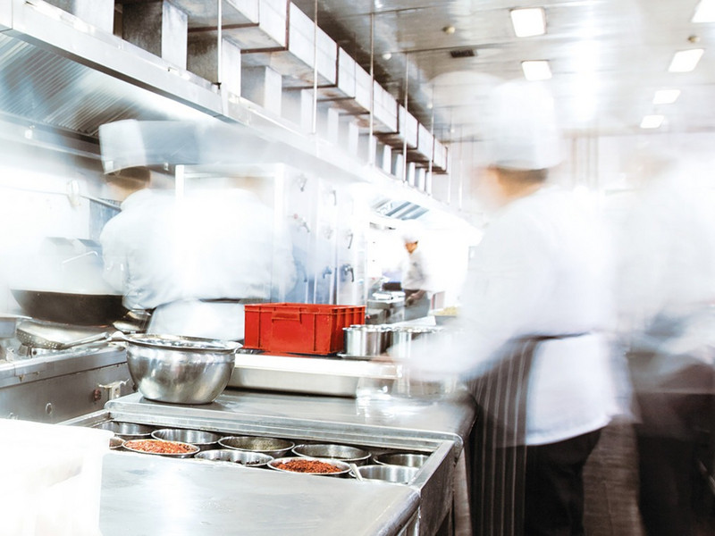 3. RESTAURANTES Y CATERINGS