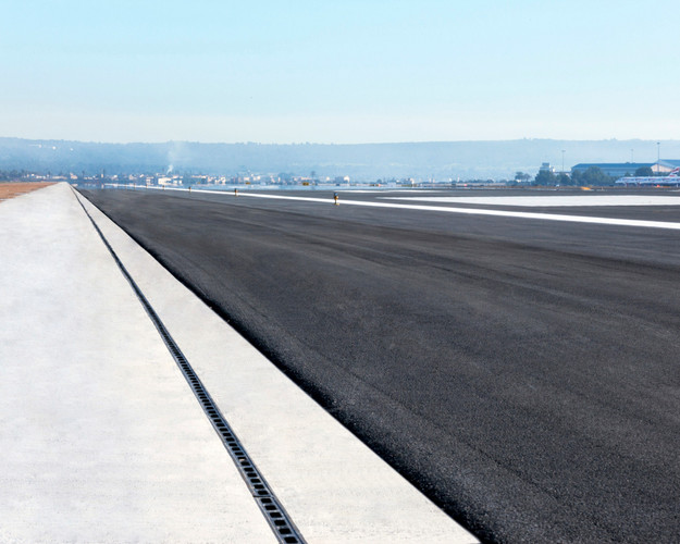 Aco-aeropuerto-de-palma-wenzel-0003-ret-2