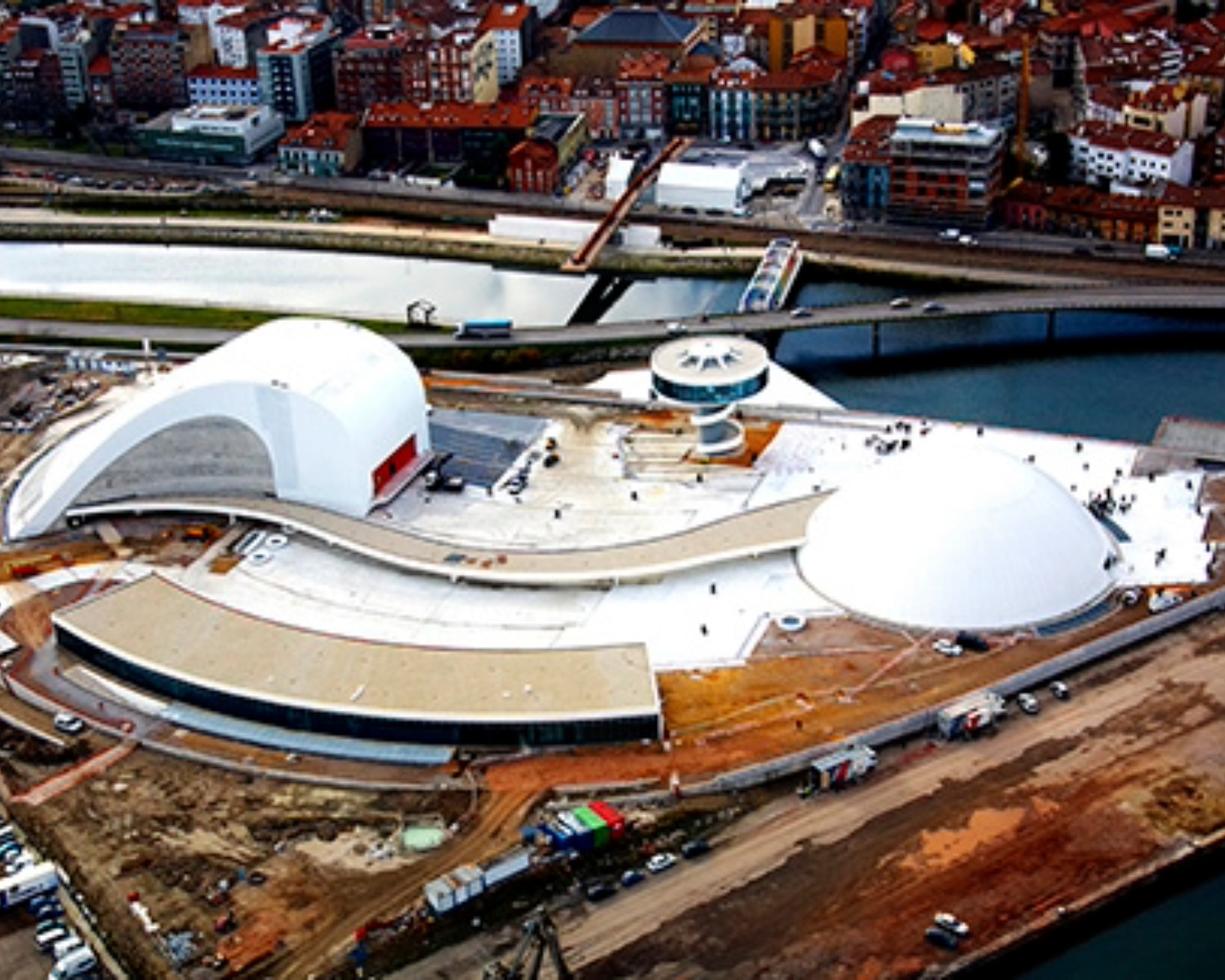 Aco - Centro Cultural Internacional Oscar Niemeyer - 10 - 480x325