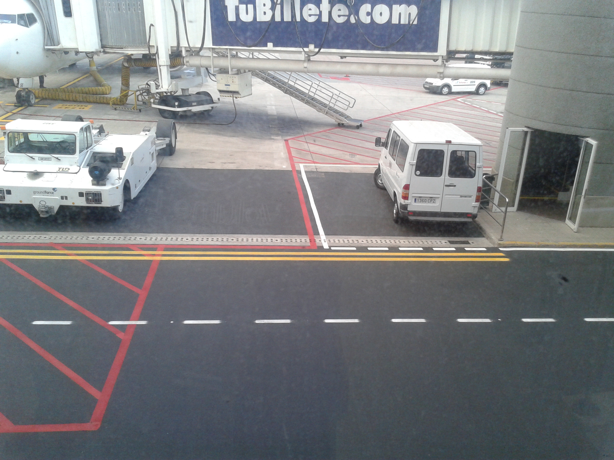 Canales de drenaje ACO en el Aeropuerto de Gran Canaria