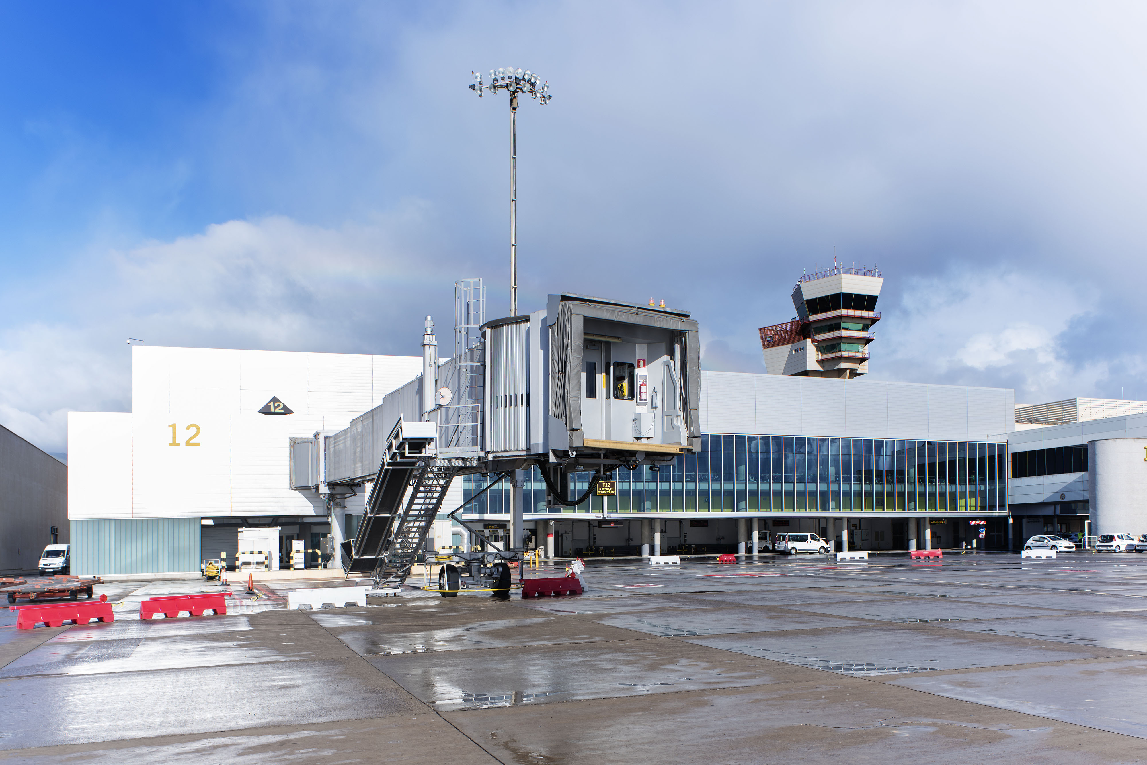 Canais de drenagem ACO no Aeroporto de Gran Canaria