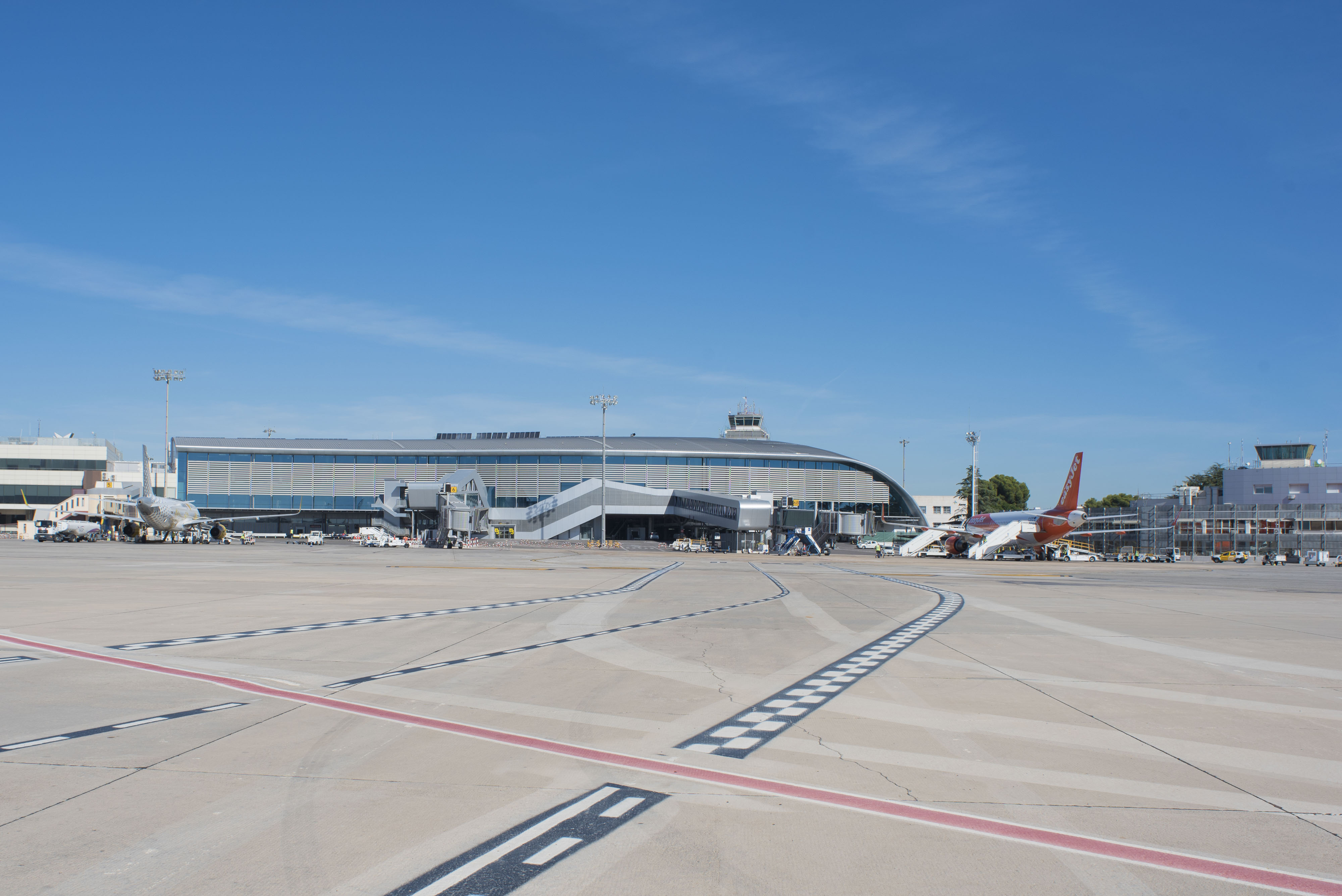 Tampa ACO no aeroporto de Valência