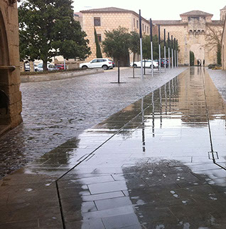 ACO en la plaza del Monasterio de Poblet