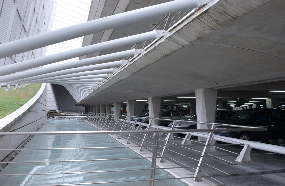 Canales de drenaje ACO en el Aeropuerto de Bilbao