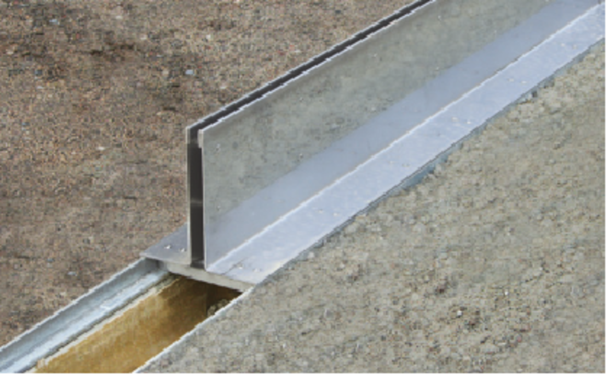 Instalación de la reja para canal SELF 100, reja brickslot T H75 en acero galvanizado de dimensiones L1000 A121 H15 sin sistema de fijación, clase de carga C250.