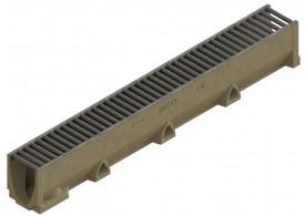 Render del conjunto de canal SELF 100 L1000 H95 en hormigon polímero con premarca para salida vertical DN/OD 110 y reja pasarela en acero galvanizado A15 con sistema de fijación por clip