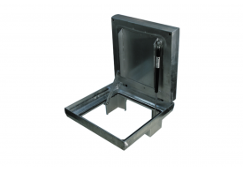 Render de la tapa TOPTEK RE 1.0 en acero galvanizado asistida de medidas exteriores 642x675mm y altura 89, clase de carga M125
