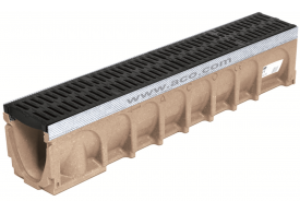 Render del canal MULTIDRAIN 150 0.0 L1000 H210 de hormigón polímero con reja pasarela de fundición, sistema de fijación Drainlock y premarca rompible vertical DN/OD 160